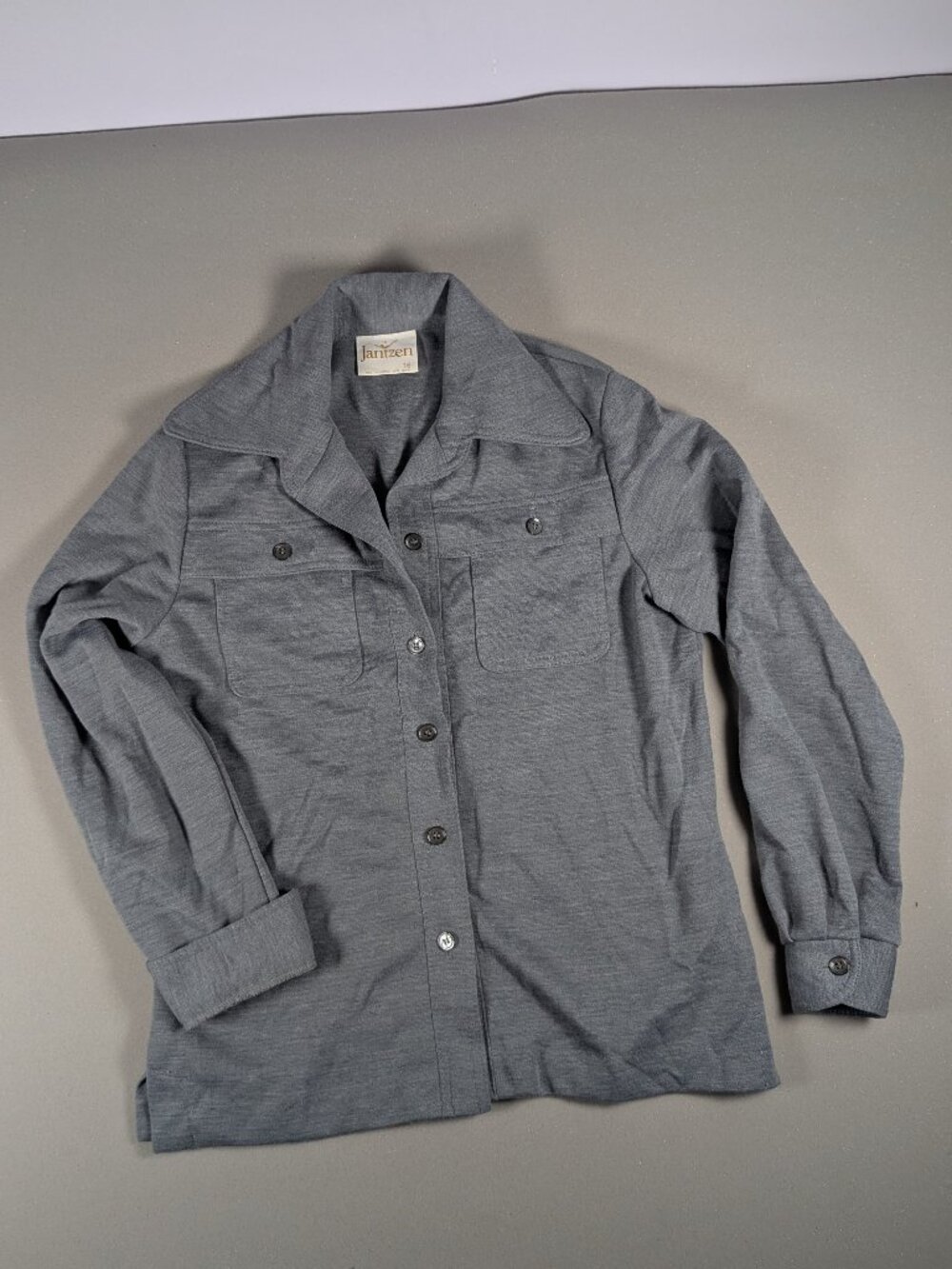 1970s Vintage Jantzen Women's Gray Button Down LS Shirt